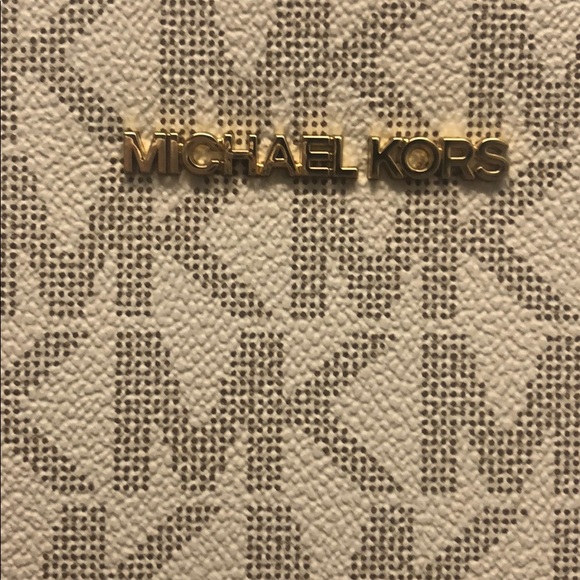 Michael Kors Crossbody Bag Purse (original & New) - Picture 6 of 9